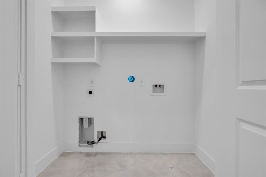 Laundry room up has electric and gas for dryer hook up. Laundry room up has electric and gas for dryer hook up.