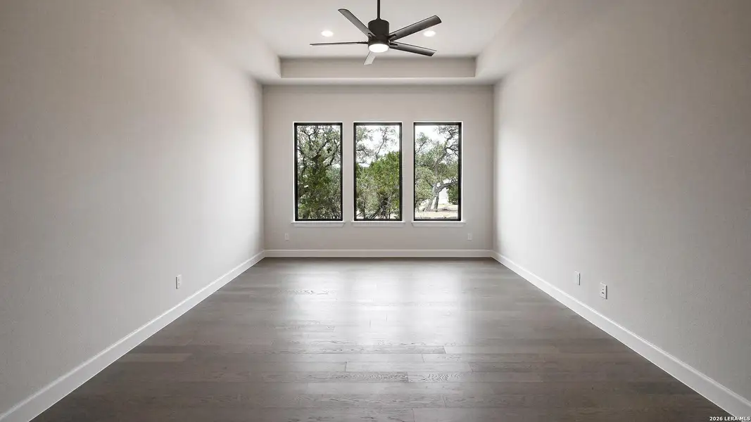 Spacious, unfurnished interior of a new home in The Preserve at Elm Creek, New Braunfels (Image 20).