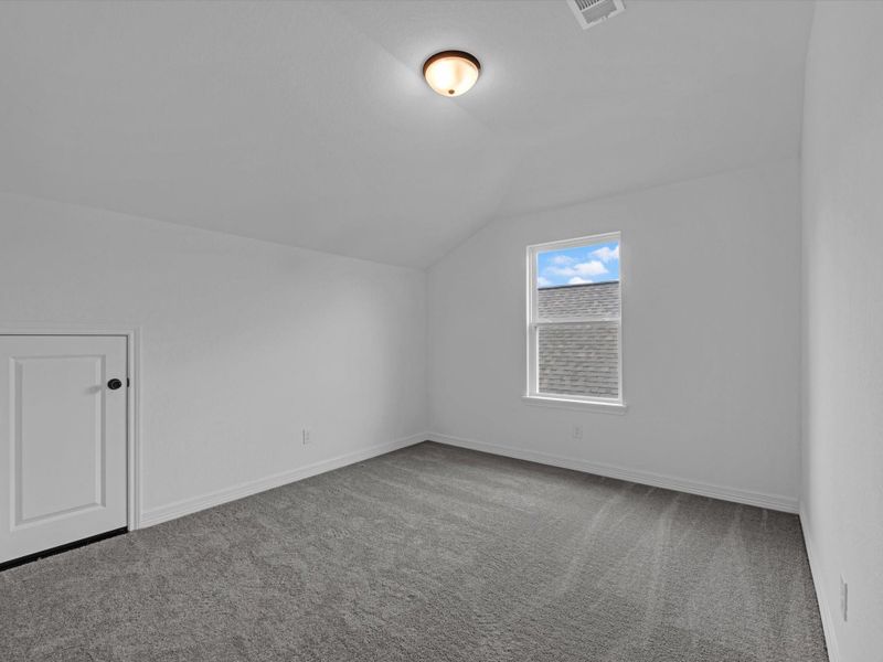 Spacious, unfurnished interior of a new home in Emory Glen, Magnolia (Image 14).