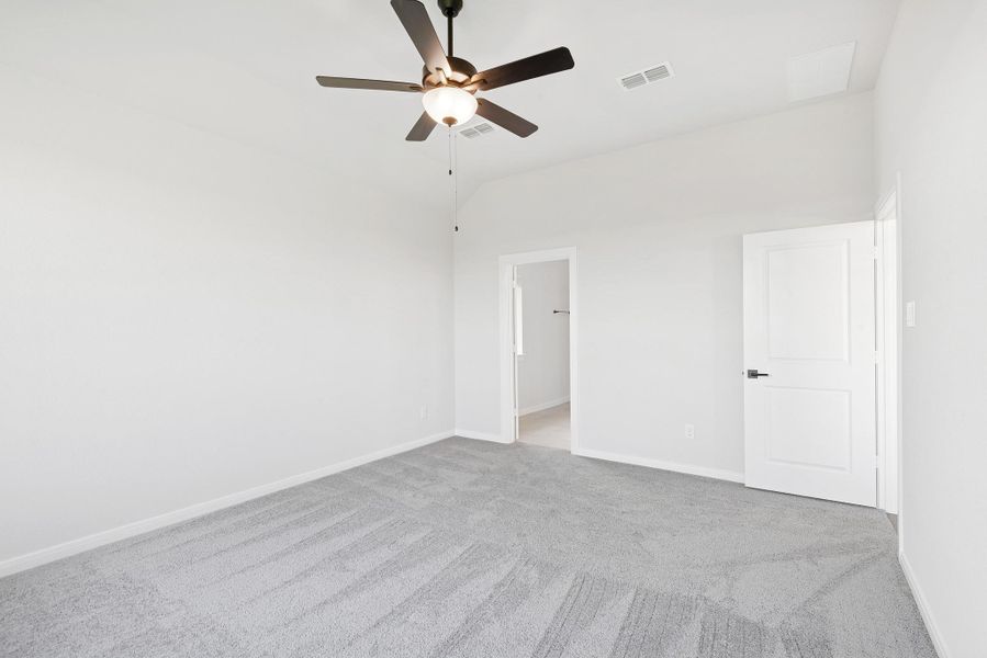 Spacious, unfurnished interior of a new home in Meridiana 45' Homesites, Manvel (Image 18). Spacious, unfurnished interior of a new home in Meridiana 45' Homesites, Manvel (Image 18).