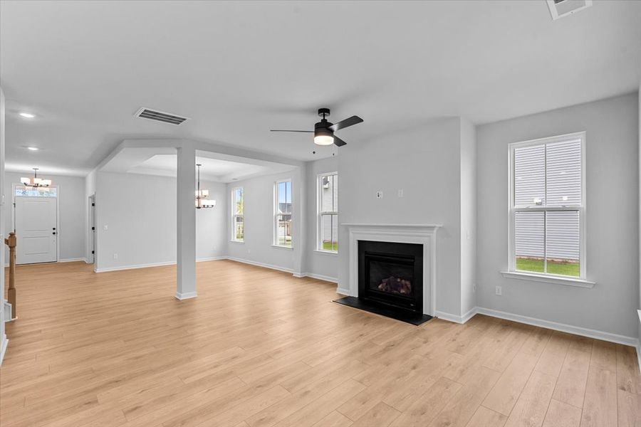 Spacious, unfurnished interior of a new home in Fieldstone, Lexington (Image 24).