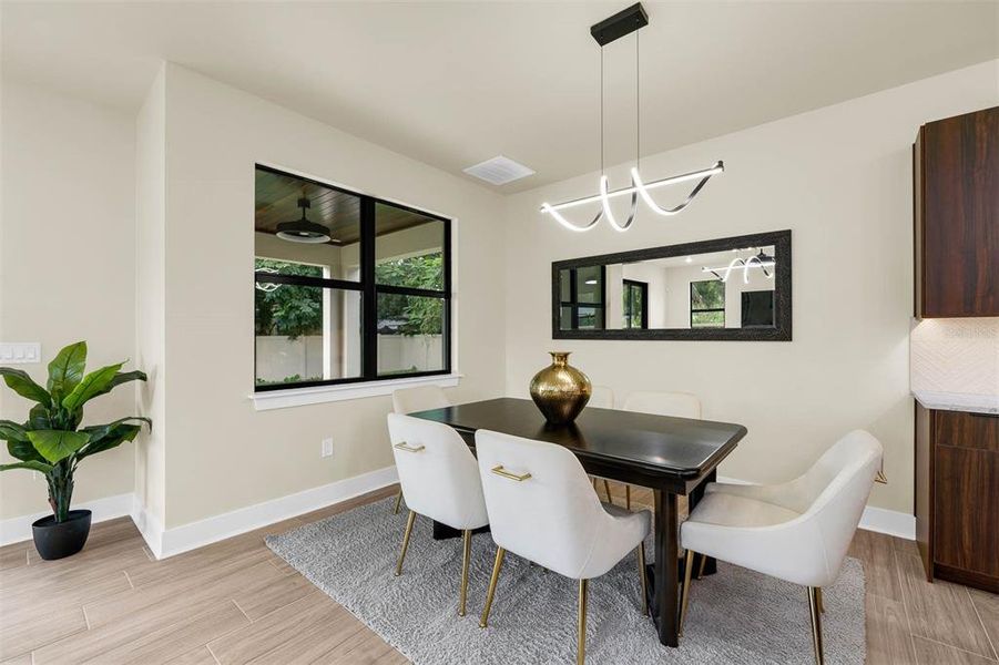 Furnished interior view inside a new home in , Orlando (Image 30).
