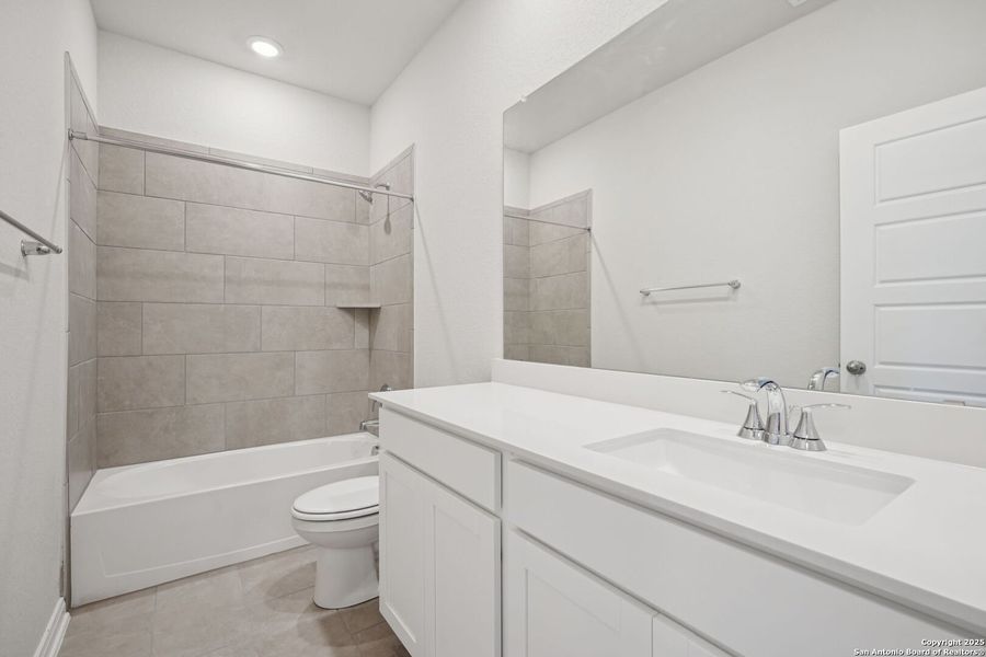 Furnished interior view inside a new home in Royal Crest, San Antonio (Image 4). Furnished interior view inside a new home in Royal Crest, San Antonio (Image 4).