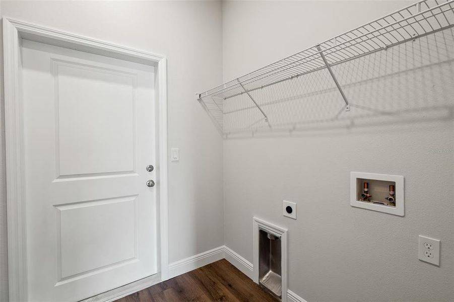 Spacious, unfurnished interior of a new home in , Ocala (Image 21).