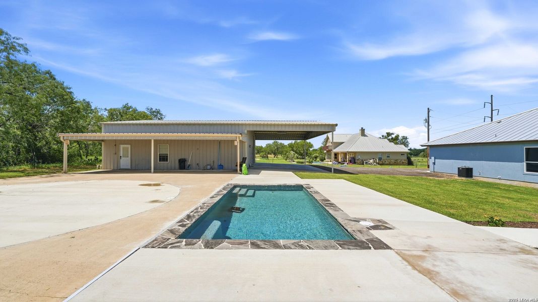 Image 38 of a home in .