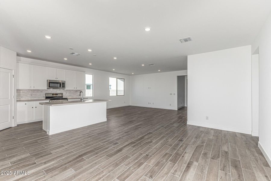 8 - Palo Brea 8 - Palo Brea