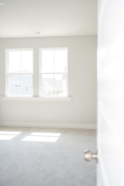 Spacious, unfurnished interior of a new home in Carnes Crossroads, Summerville (Image 20).
