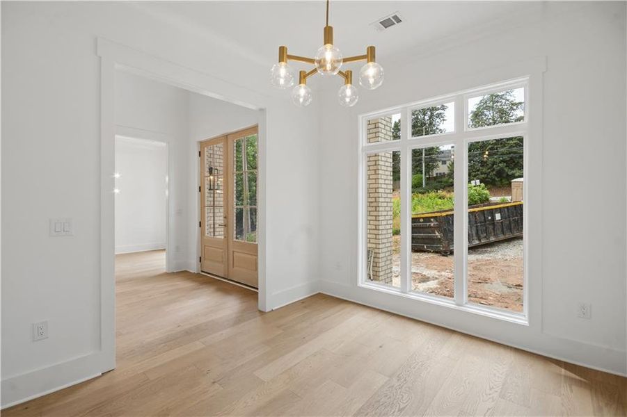 Spacious, unfurnished interior of a new home in , Alpharetta (Image 21).