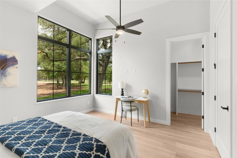 Bedroom (4) Bedroom (4)