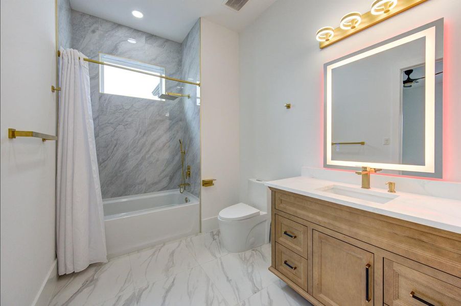 Furnished interior view inside a new home in , Houston (Image 7). Furnished interior view inside a new home in , Houston (Image 7).