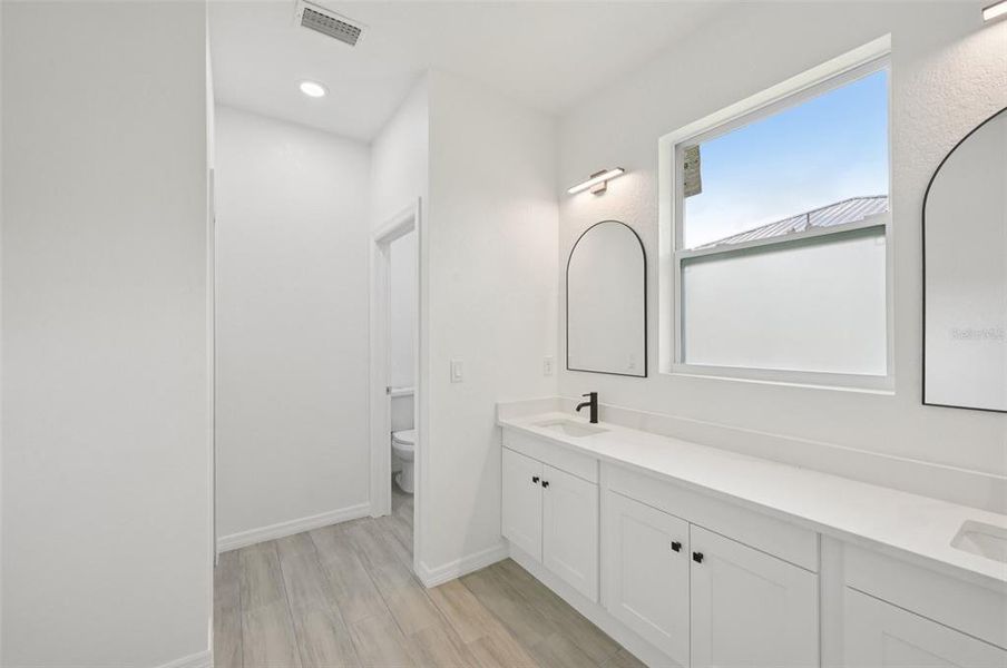 Image 30 of a home in .