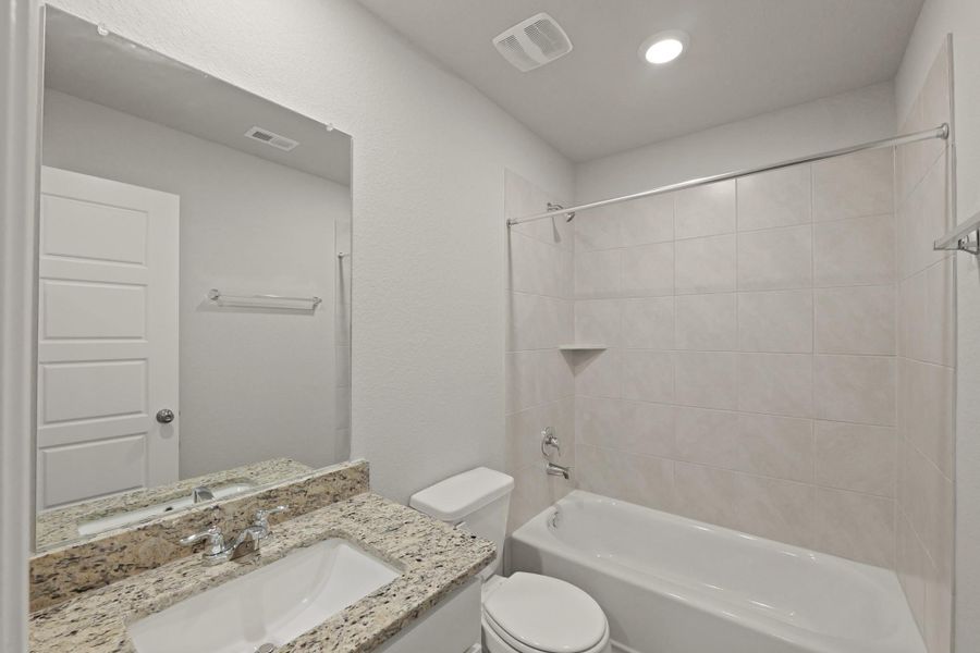 Furnished interior view inside a new home in Bammel Oaks, Houston (Image 10).