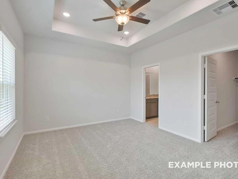 Spacious, unfurnished interior of a new home in Caney Creek Place, Conroe (Image 20).