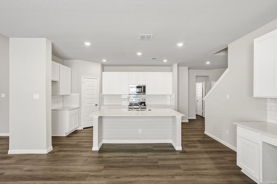 Furnished interior view inside a new home in Cinco Lakes, San Antonio (Image 7).