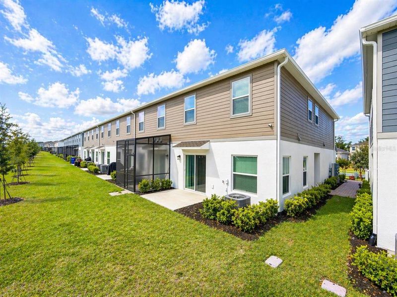 Exterior details and patio area of a home in , St. Cloud (Image 27).
