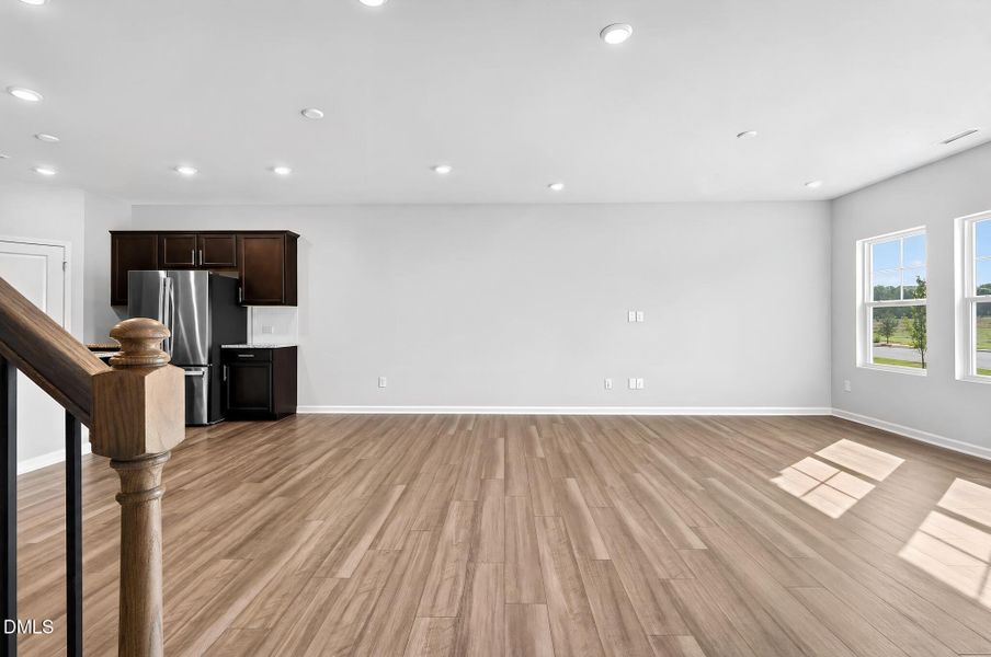 10_322_Marmalade_Sky_Ln-Kitchen-Edit