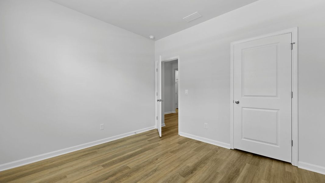 Spacious, unfurnished interior of a new home in Pineview North, Summerville (Image 11).