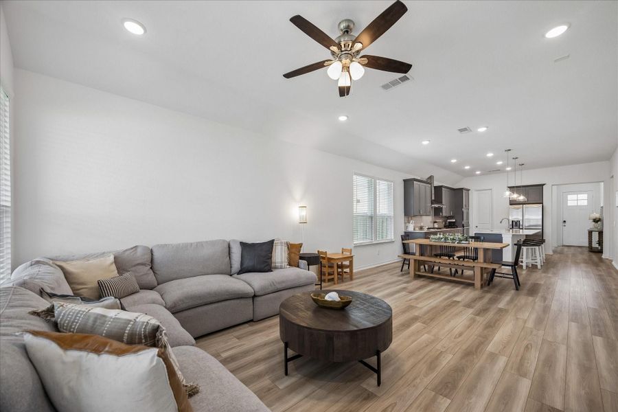 Bright, open-concept living area designed for everyday comfort and entertaining.