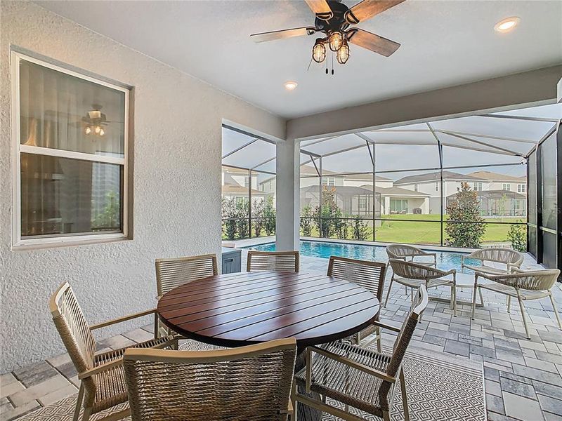 Furnished interior view inside a new home in , Orlando (Image 41).