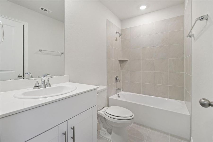 Furnished interior view inside a new home in River Ridge, Crandall (Image 12).