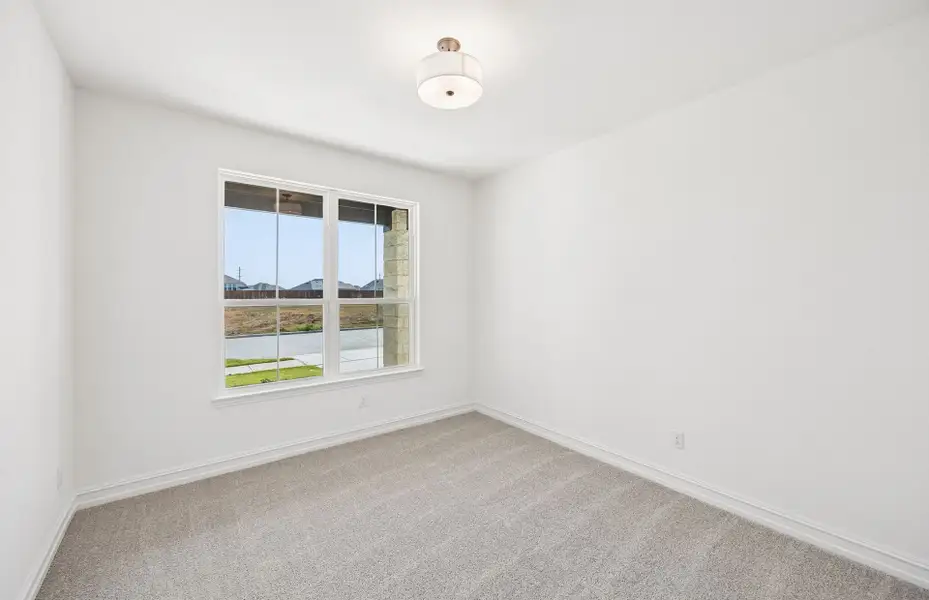 Spacious, unfurnished interior of a new home in Wellington, Fort Worth (Image 21).