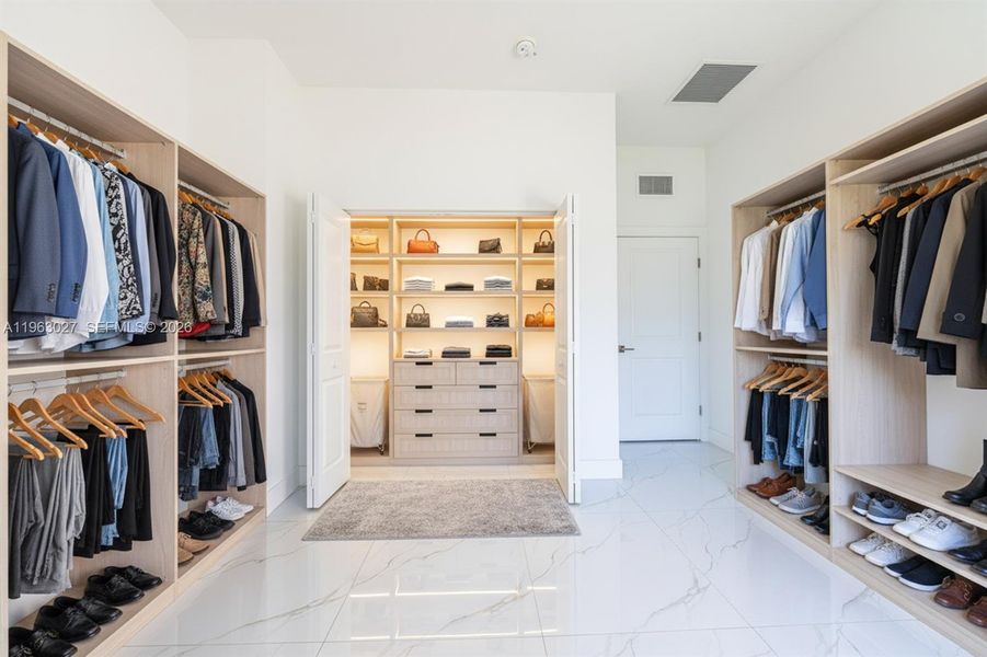 Furnished interior view inside a new home in , Homestead (Image 6).
