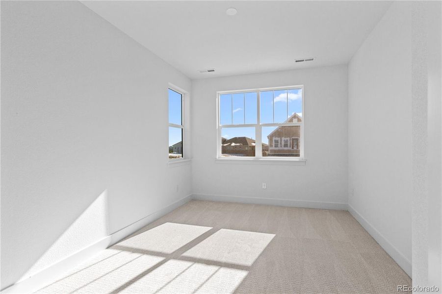 Spacious, unfurnished interior of a new home in Dillon Pointe - Journey, Broomfield (Image 28).