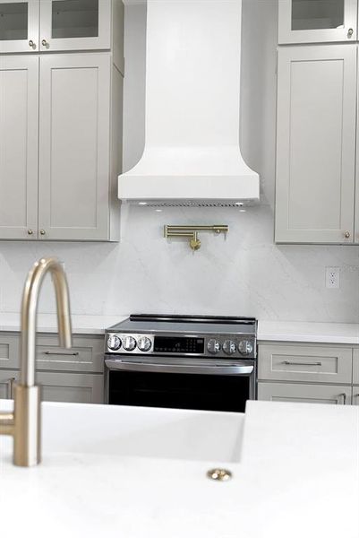 Image 79 of a home in .