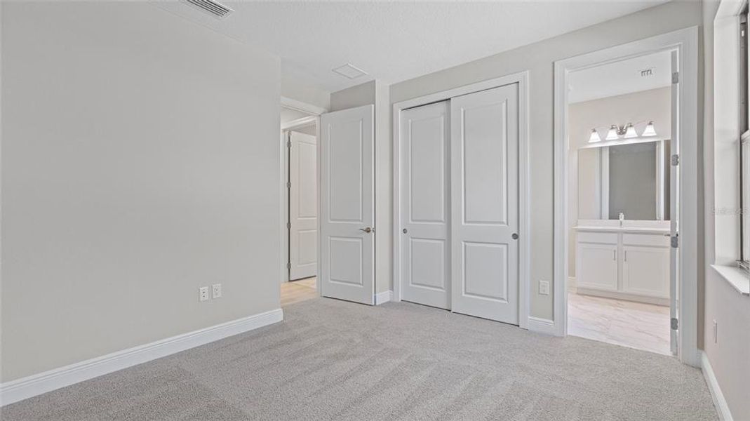 Spacious, unfurnished interior of a new home in Cresswind Lakewood Ranch, Lakewood Ranch (Image 14).