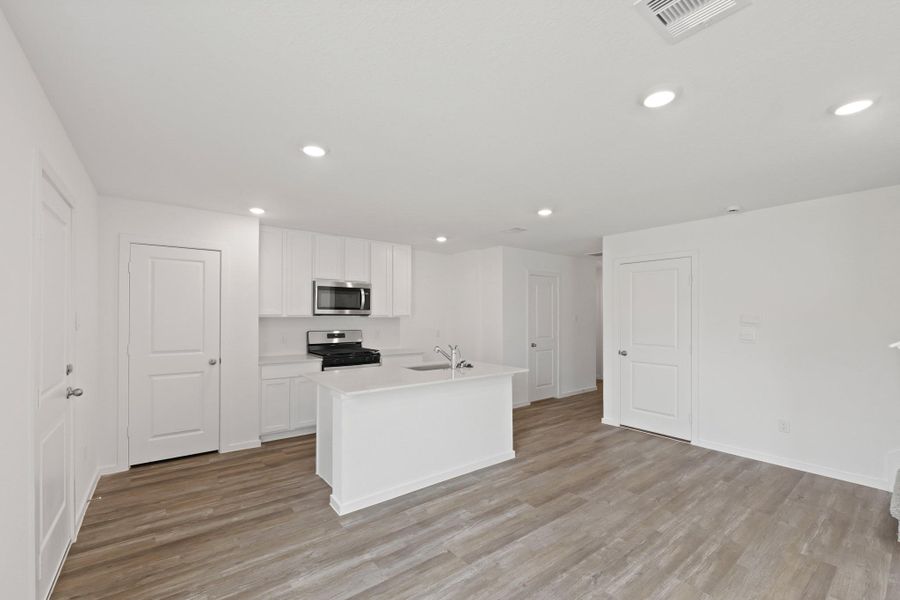 Furnished interior view inside a new home in Lexington Heights, Willis (Image 5).
