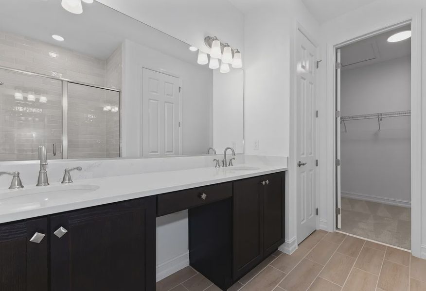 Valletta Primary Bath - 12 of 16