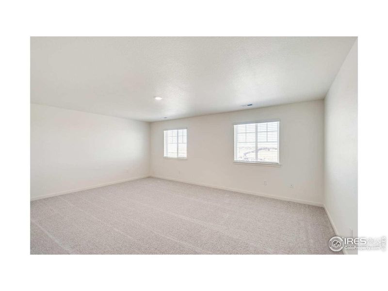 Spacious, unfurnished interior of a new home in Prairie Song, Windsor (Image 14).