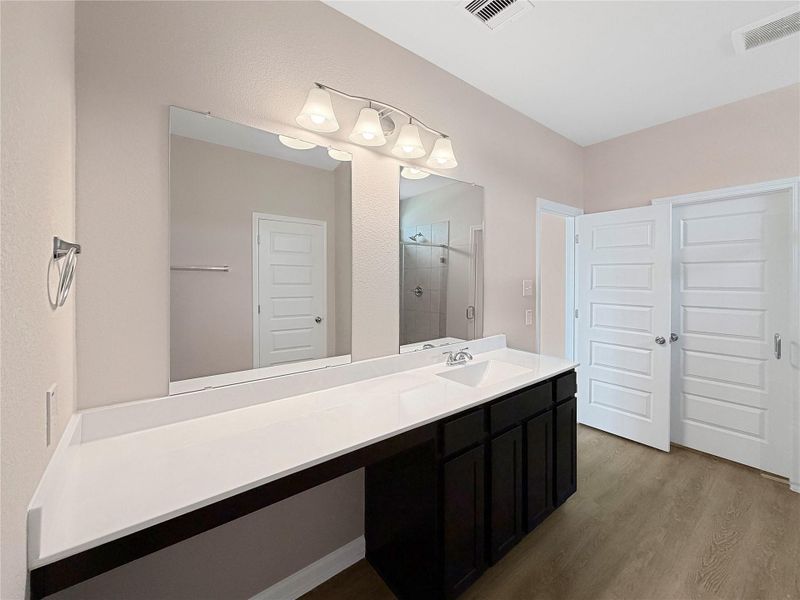 Furnished interior view inside a new home in La Segarra, Brookshire (Image 8).