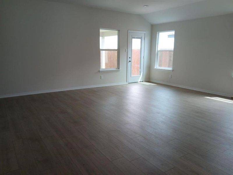 Spacious, unfurnished interior of a new home in Wildwood, Royse City (Image 6). Spacious, unfurnished interior of a new home in Wildwood, Royse City (Image 6).