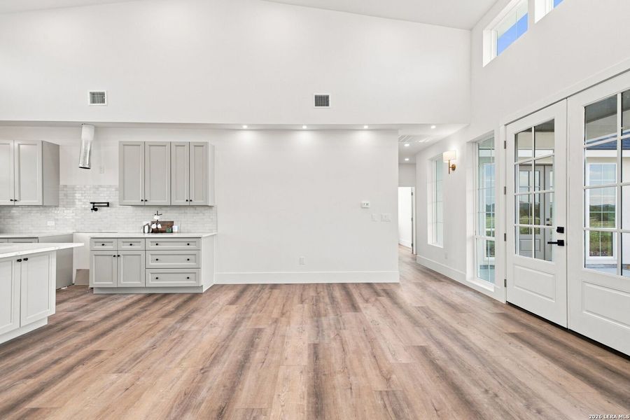 Spacious, unfurnished interior of a new home in , Bandera (Image 38). Spacious, unfurnished interior of a new home in , Bandera (Image 38).