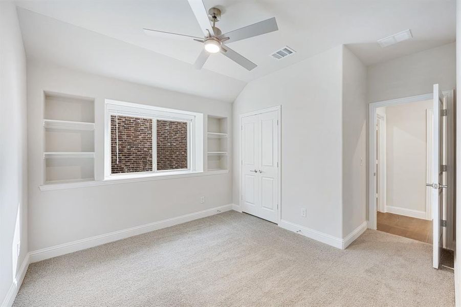 Spacious, unfurnished interior of a new home in Liberty, Melissa (Image 22).