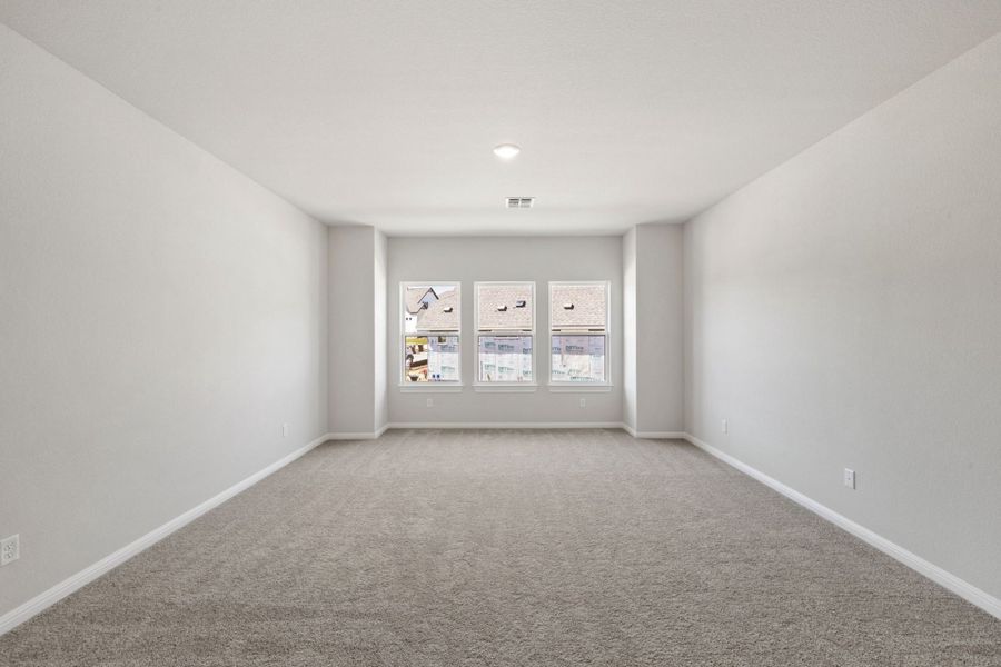 Representative unfurnished interior of a home built from the Ashlyn by Ashton Woods in Provence, Austin (Image 46).