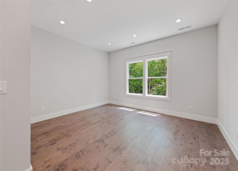 Spacious, unfurnished interior of a new home in , Arden (Image 26).