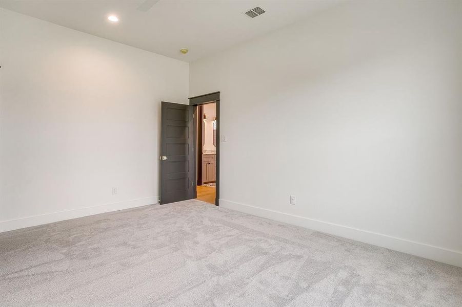 large bedroom large bedroom