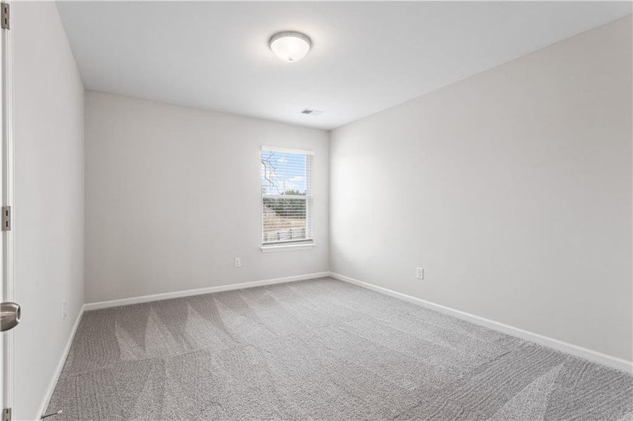 Spacious, unfurnished interior of a new home in Twin Lakes, Hoschton (Image 19).