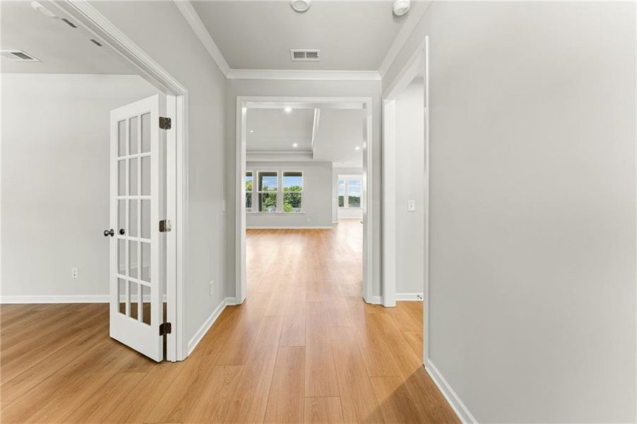 Spacious, unfurnished interior of a new home in Watermist at Mirror Lake, Villa Rica (Image 13).