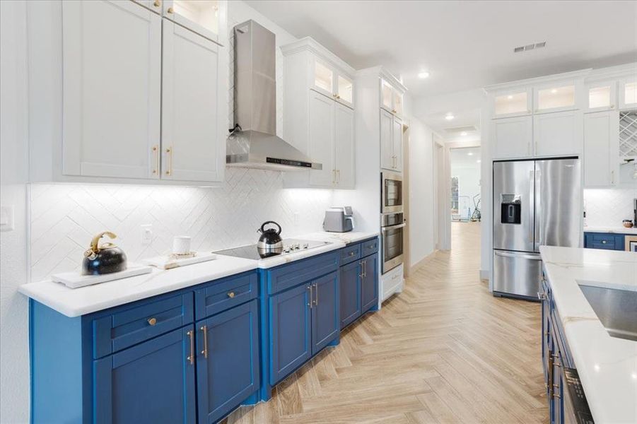 Furnished interior view inside a new home in , Van Alstyne (Image 26).