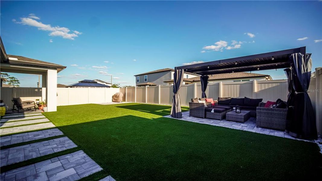 Exterior details and patio area of a home in , St. Cloud (Image 24).