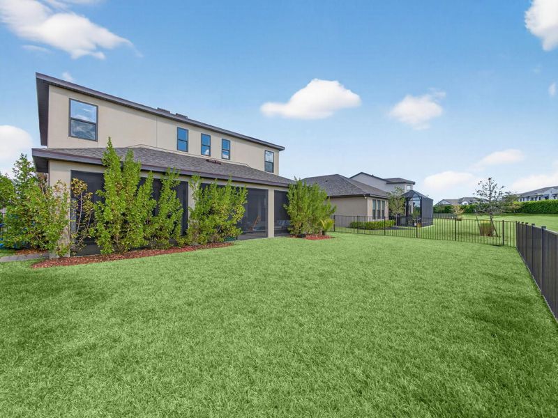 Exterior details and patio area of a home in , Port St. Lucie (Image 4).