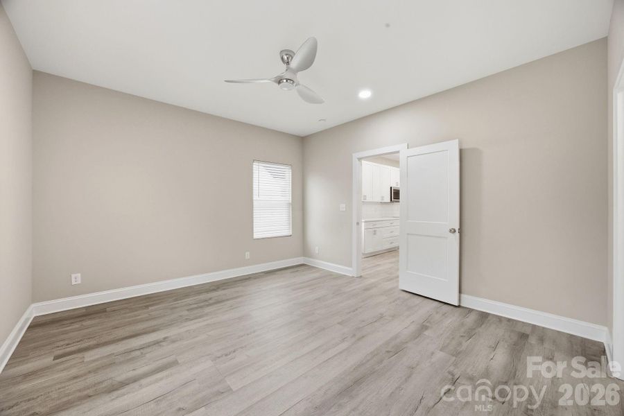 Spacious, unfurnished interior of a new home in , Charlotte (Image 19).
