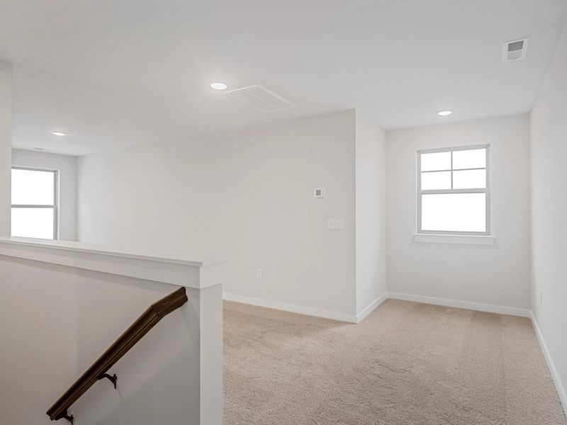 Spacious, unfurnished interior of a new home in Calista Farms, White House (Image 28).