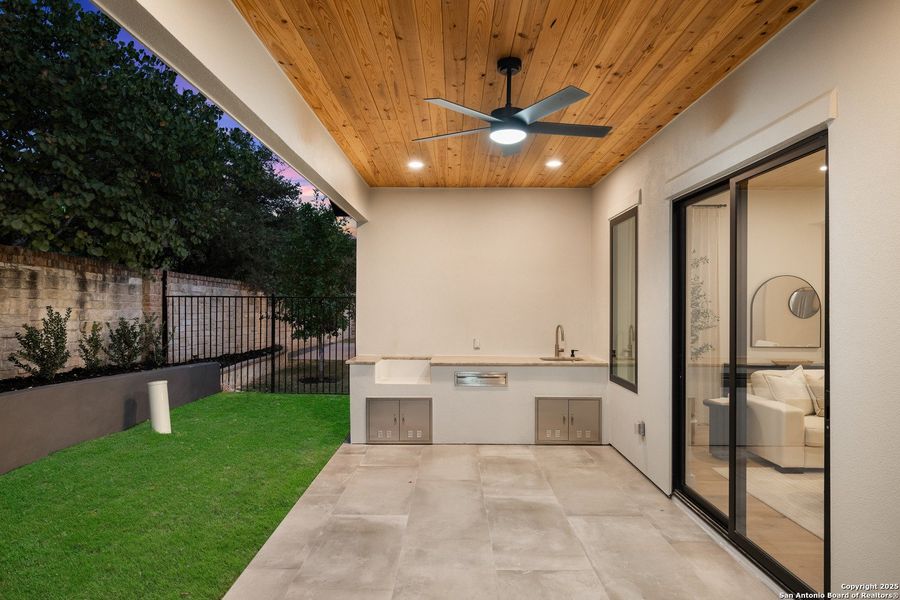 Exterior details and patio area of a home in , San Antonio (Image 27).