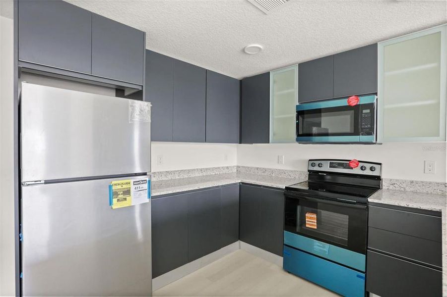 Furnished interior view inside a new home in , Orlando (Image 15).