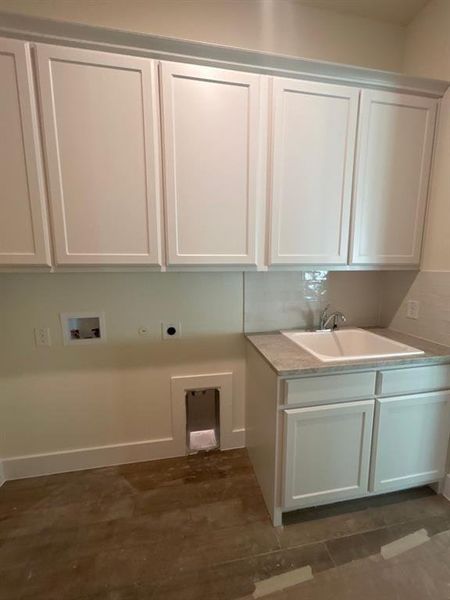 In-progress construction of a new home in Grayson Ridge, Van Alstyne, TX (Image 7).