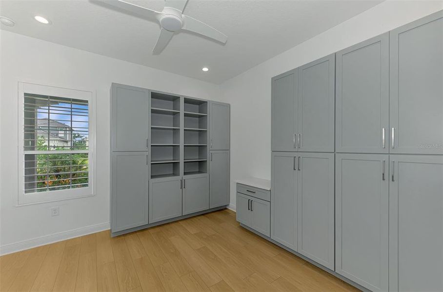 Furnished interior view inside a new home in , Venice (Image 5).